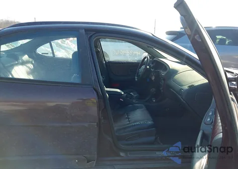 2002 Pontiac Grand Prix Gtp z USA, uszkodzony, nr VIN 1G2WR52112F203776